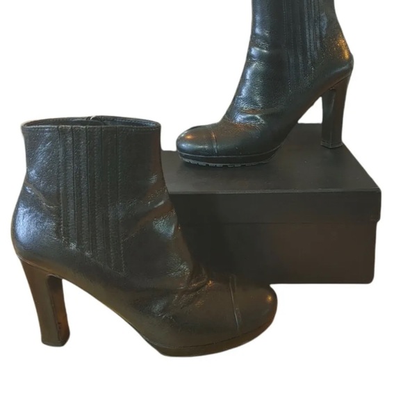 Prada boots - Picture 4 of 9